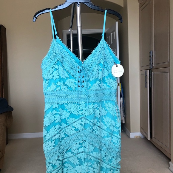 Turquoise lace dress - Picture 2 of 5